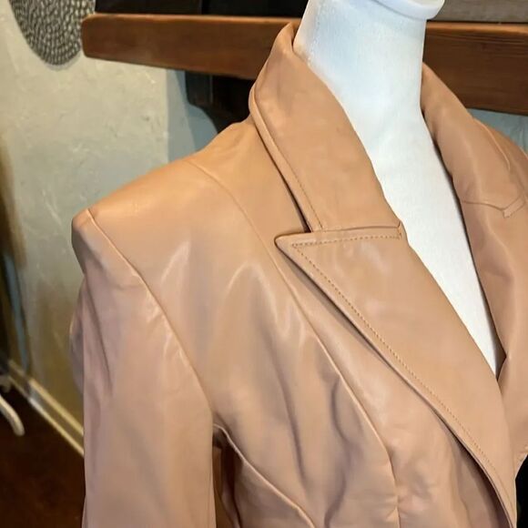 House of CB London Blush Pink Vegan Leather Collared Faux Wrap Bodysuit, size M! - Picture 4 of 12